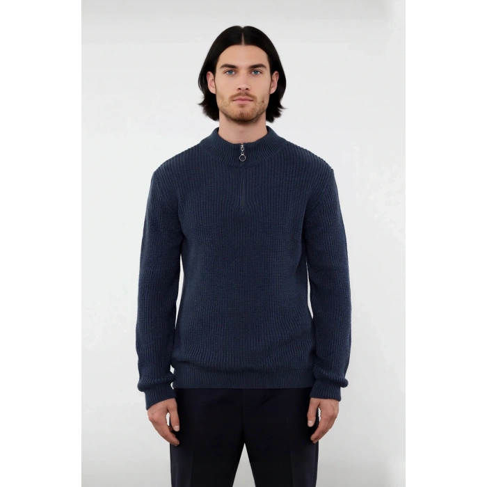 Erkek Basic Regular Fit Fermuarlı Dik Yaka Selanik Örgü Triko Kazak Günlük Stilinize Modern Dokunuş.