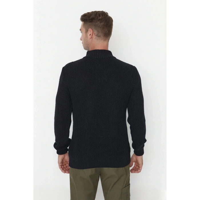 Erkek Basic Regular Fit Fermuarlı Dik Yaka Selanik Örgü Triko Kazak Günlük Stilinize Modern Dokunuş.