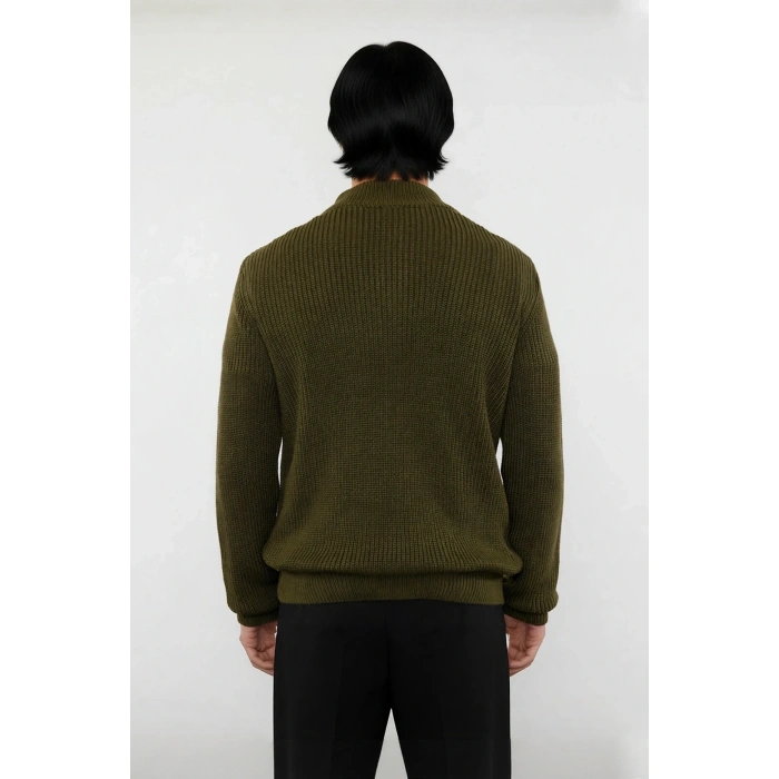Erkek Basic Regular Fit Fermuarlı Dik Yaka Selanik Örgü Triko Kazak Günlük Stilinize Modern Dokunuş.