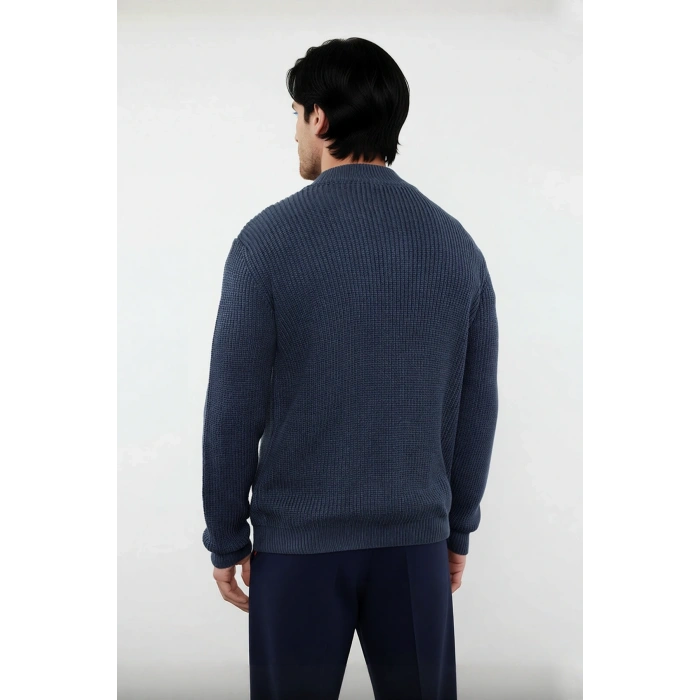 Erkek Basic Regular Fit Fermuarlı Dik Yaka Selanik Örgü Triko Kazak Günlük Stilinize Modern Dokunuş.
