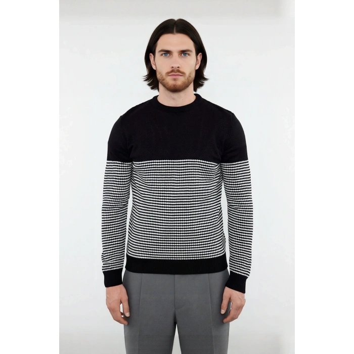 Erkek Bisiklet Yaka Çizgili Triko Kazak Slim Fit Kesimiyle Günlük Stilinize Şıklık Katıyor