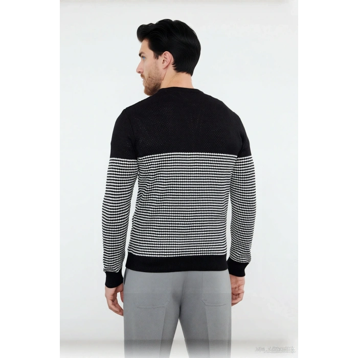 Erkek Bisiklet Yaka Çizgili Triko Kazak Slim Fit Kesimiyle Günlük Stilinize Şıklık Katıyor