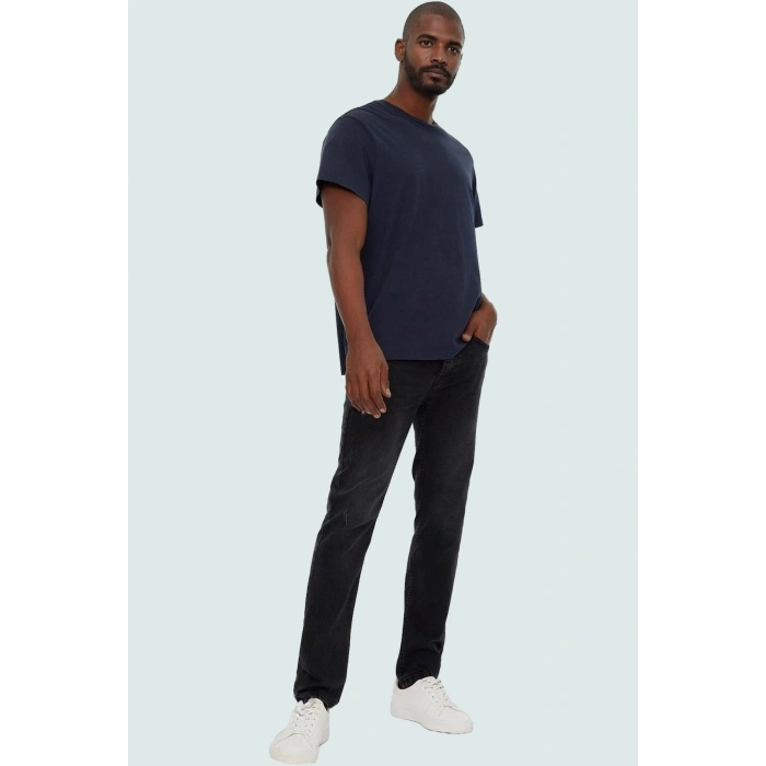 Erkek Boru Paça Denim Pantolon Slim Fit Esnek Pamuk Günlük Şıklık Yaz Aylarının Vazgeçilmezi