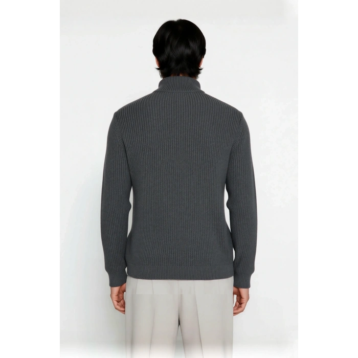 Erkek Casual Regular Kesim Uzun Kollu Triko Kazak Soğuk Günler İçin Konforlu ve Şık Bir Tarz.