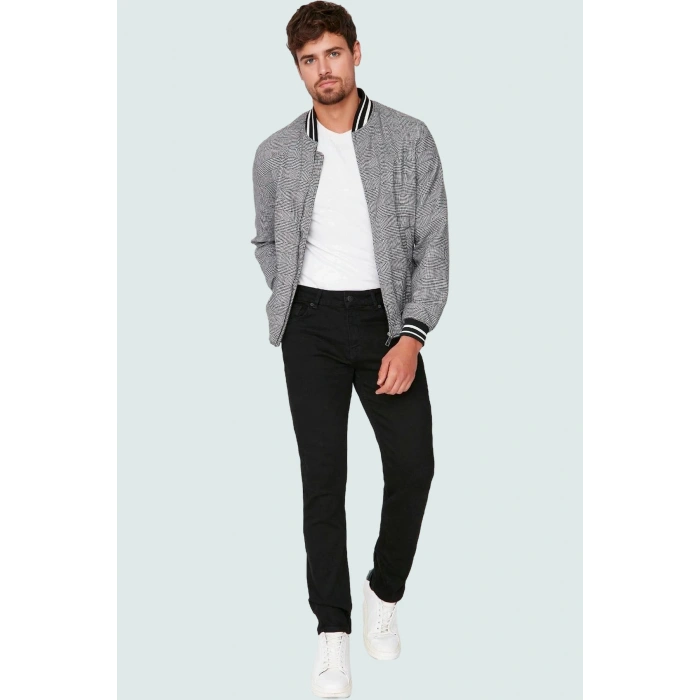 Erkek Denim Pantolon Normal Bel Slim Fit Dar Paça Koleksiyonu Yaz Aylarının Vazgeçilmezi