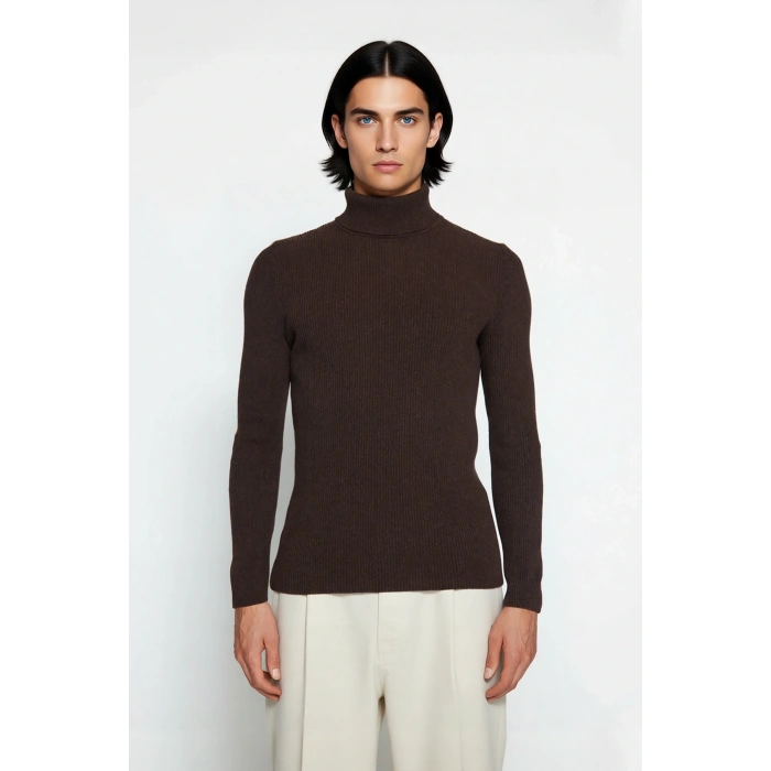 Erkek Fitted Balıkçı Yaka Fitilli Triko Kazak Kış Günleri İçin İdeal Şıklığı ve Konforu Sunar