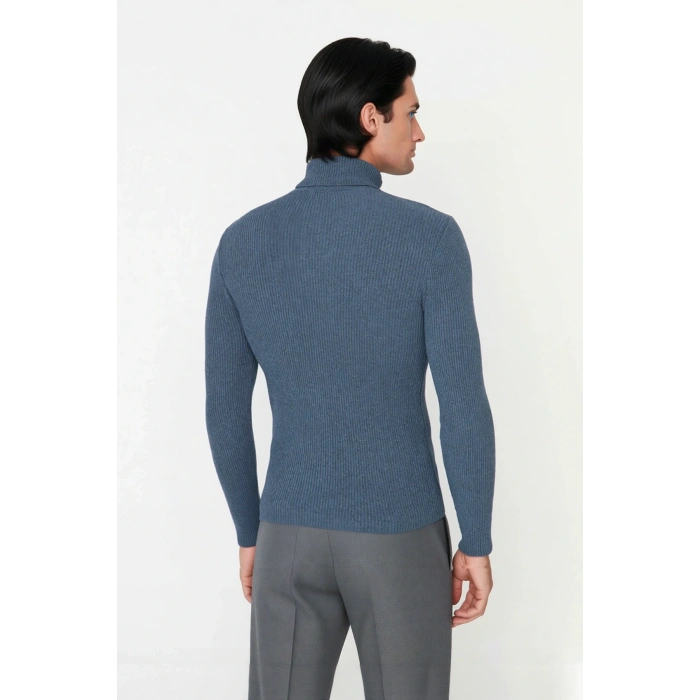 Erkek Fitted Balıkçı Yaka Fitilli Triko Kazak Kış Günleri İçin İdeal Şıklığı ve Konforu Sunar