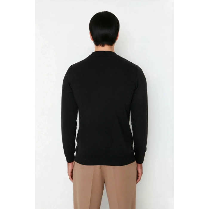 Erkek Fitted Yarım Balıkçı Yaka Triko Kazak Basic Koleksiyon Kış Stilinize Konforlu Bir Dokunuş