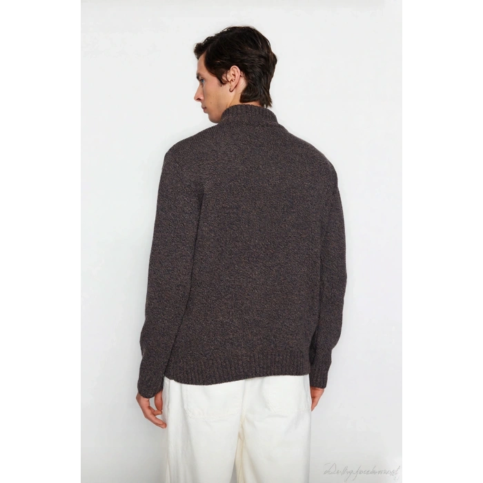 Erkek Gri Fitted Kesim Düğmeli Dik Yaka Kalın Triko Kazak Kışlık Günlük Kombinler İçin Şık Seçim