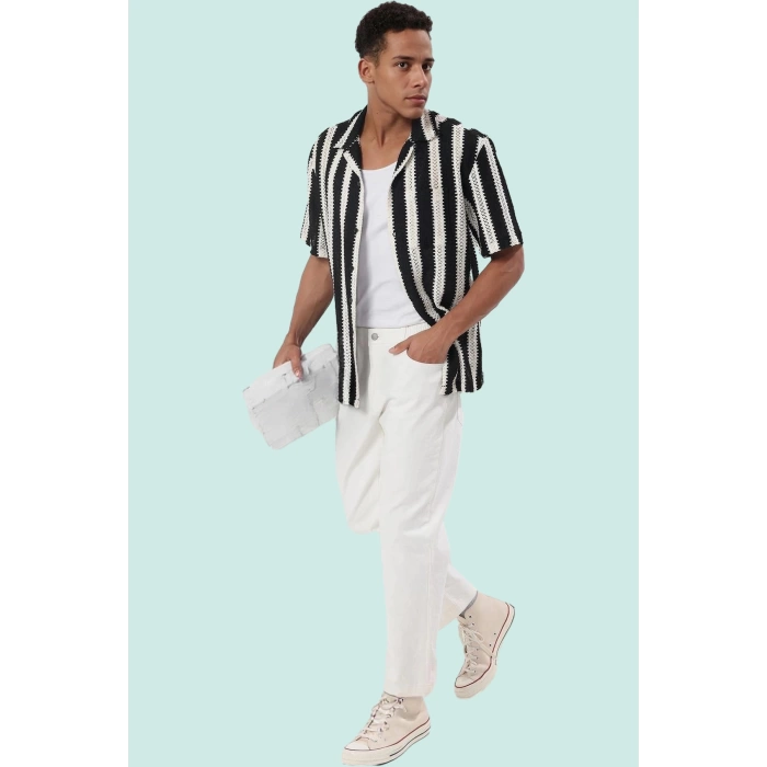 Erkek Kısa Kollu Dokulu Triko Gömlek Apaş Yaka Oversize Günlük Kombinler İçin Modern Tasarım