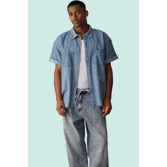 Erkek Kısa Kollu Pamuklu Denim Gömlek Regular Fit Günlük Kombinler İçin Yaz Aylarının Vazgeçilmezi