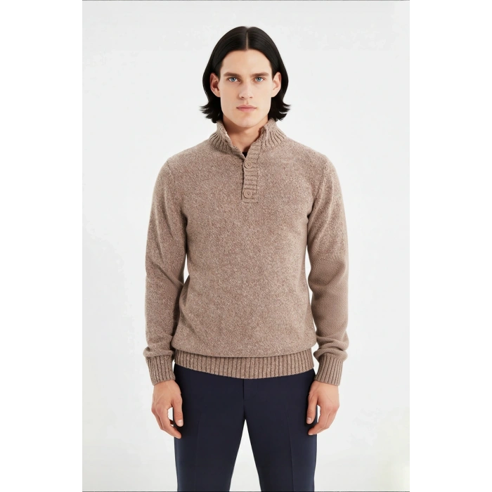 Erkek Modern Düğmeli Dik Yaka Fitted Kalıp Triko Kazak Soğuk Kış Günleri İçin İdeal Şık Seçim