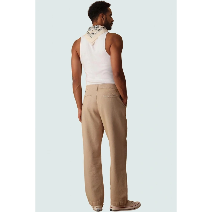Erkek Pamuklu Rahat Pantolon Geniş Paça ve Straight Kesim Günlük Tarz Yaz Aylarının Vazgeçilmezi