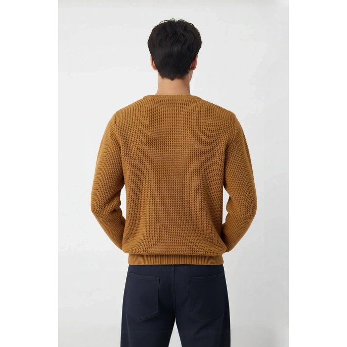 Erkek Regular Fit Dokulu Bisiklet Yaka Triko Kazak Soğuk Kış Günleri İçin İdeal Orta Kalınlık