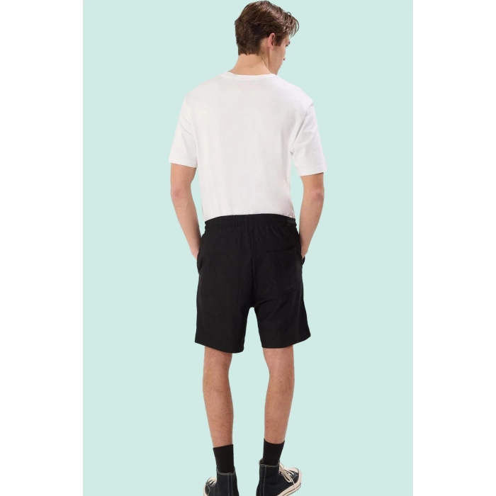 Erkek Regular Fit Örme Şort Geniş Paça Rahat Günlük Yaz Modern Tasarım Stilin Buluştuğu Yer