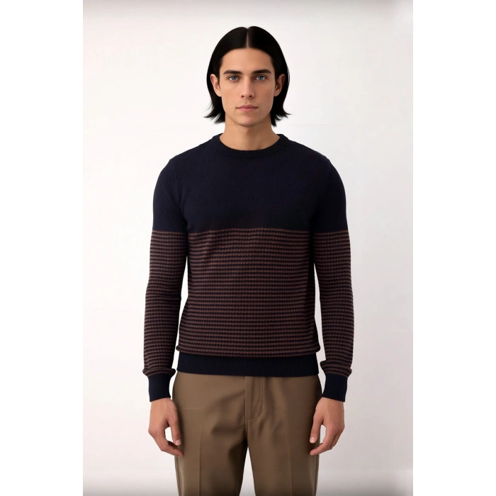 Erkek Slim Fit Bisiklet Yaka Çizgili Triko Kazak Kış Günleri İçin Modern ve Rahat Bir Seçenek