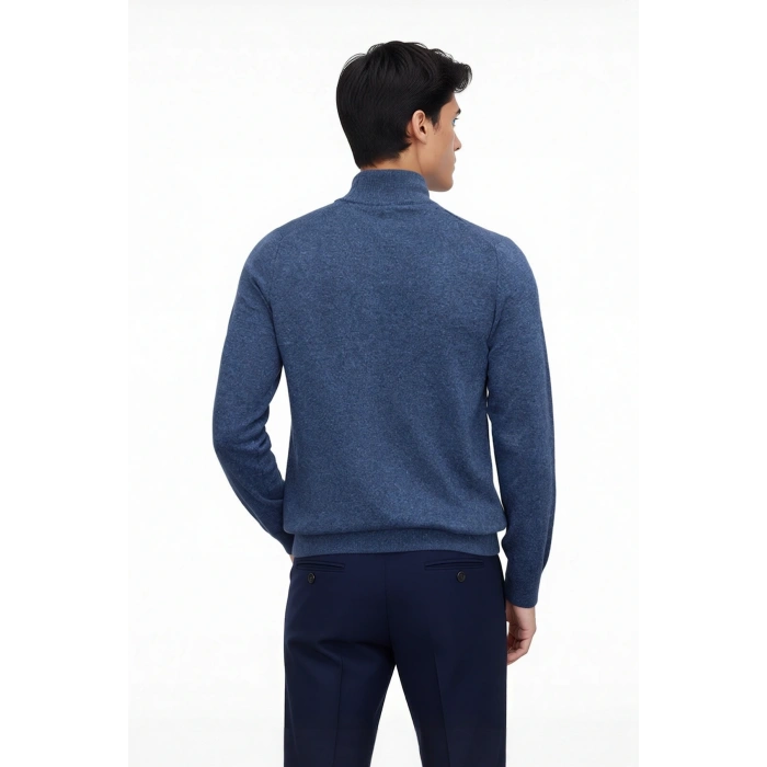 Erkek Slim Fit Dik Yaka Basic Triko Kazak Soğuk Havalarda Konforlu ve Rahat Bir Tarz Sunar