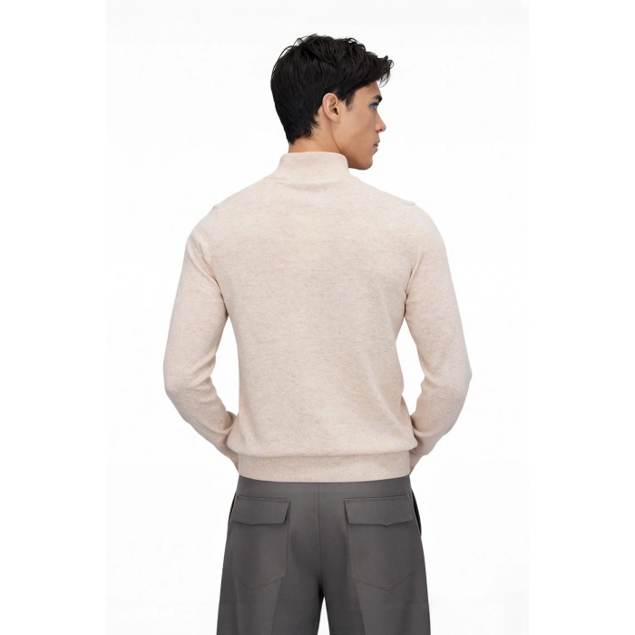 Erkek Slim Fit Dik Yaka Basic Triko Kazak Soğuk Havalarda Konforlu ve Rahat Bir Tarz Sunar