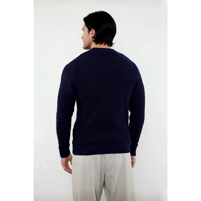 Erkek Uzun Kollu Fitted Kesim Basic Dokulu Triko Kazak Soğuk Havalarda Tarz Sahibi Görünüm