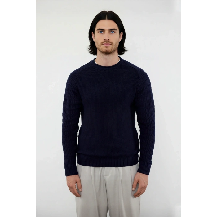 Erkek Uzun Kollu Fitted Kesim Basic Dokulu Triko Kazak Soğuk Havalarda Tarz Sahibi Görünüm