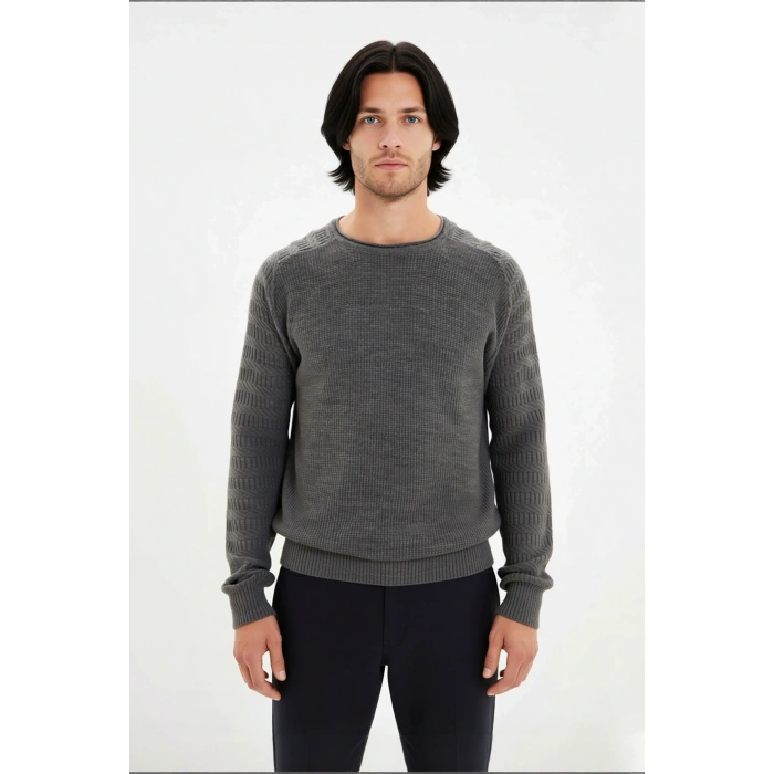 Erkek Uzun Kollu Fitted Kesim Basic Dokulu Triko Kazak Soğuk Havalarda Tarz Sahibi Görünüm