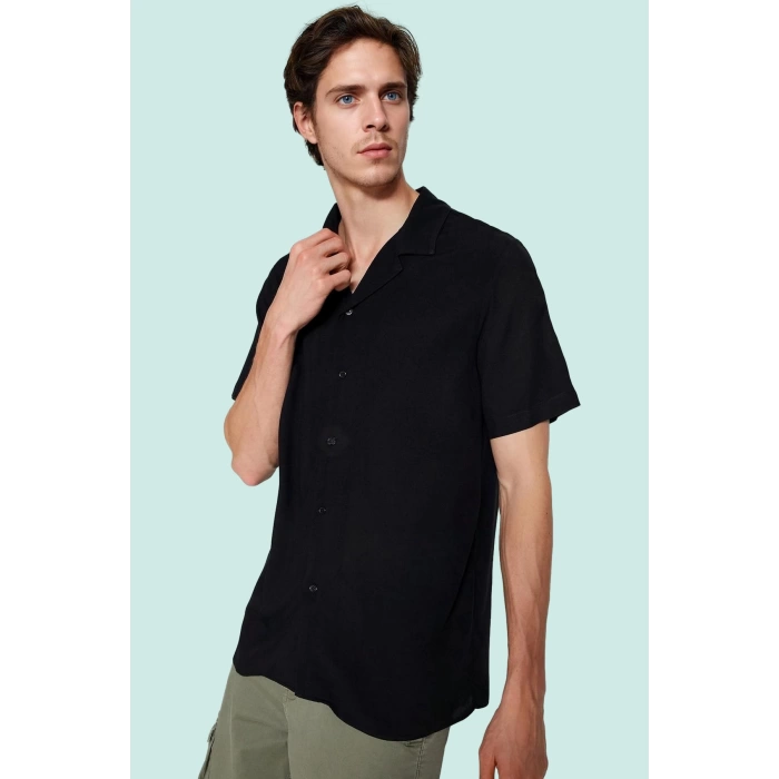 Erkek Viskoz Dokuma Kumaş Basic Siluet Kısa Kollu Gömlek Rahat Günlük Stil Kaliteli Malzeme
