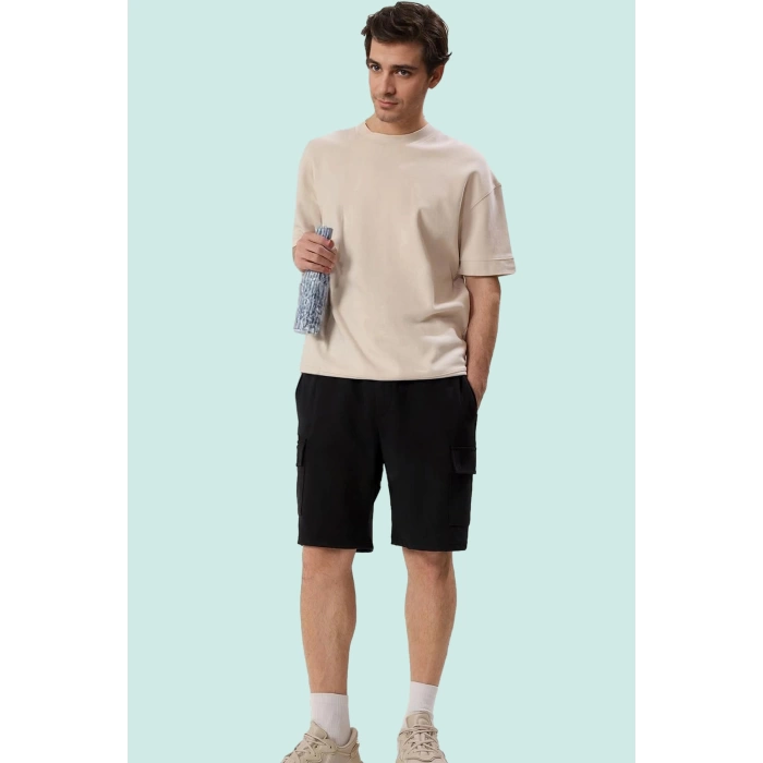 Erkek Yazlık Şort Nefes Alan Pamuk Karışımı Geniş Paça Casual Stil Yaz Aylarının Vazgeçilmezi