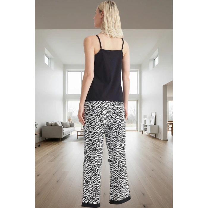Ev Giyim İçin %100 Pamuklu Rahat Pijama Takımı Etnik Desenli Özenle Seçilmiş Özel Tasarım
