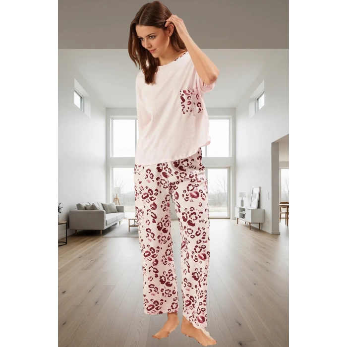 Ev Giyiminde Şıklık %100 Pamuklu Leopar Pijama Takımı Mükemmel Uyum Uzun Ömürlü Premium Kalite