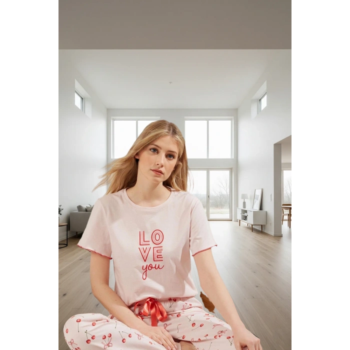Evde Rahatlık İçin %100 Pamuklu Kiraz Desenli Pijama Takımı Kaliteli İşçilik Dayanıklı Malzeme