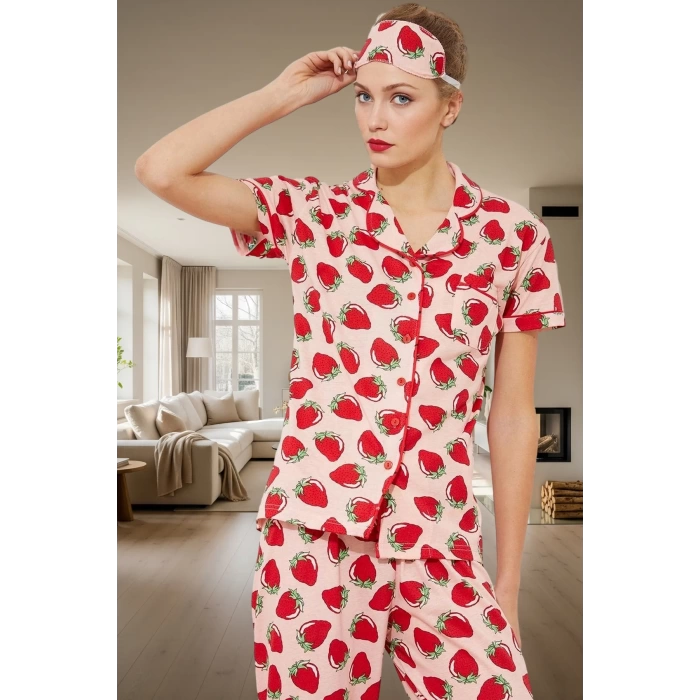 Evde Rahatlık İçin Pamuk Polyester Örme Pijama Takımı Çilek Desenli Konforlu Kesim
