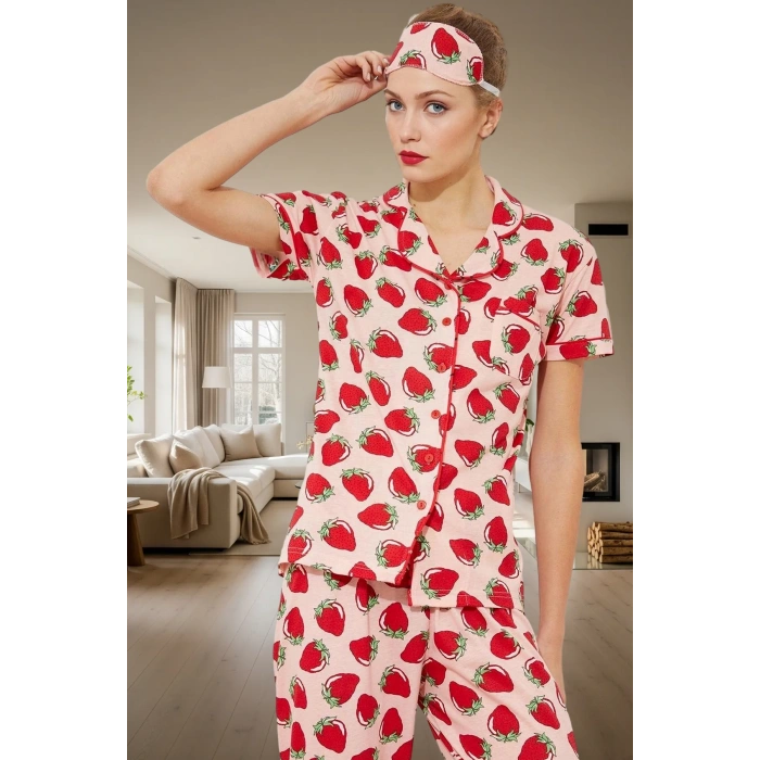 Evde Rahatlık İçin Pamuk Polyester Örme Pijama Takımı Çilek Desenli Konforlu Kesim