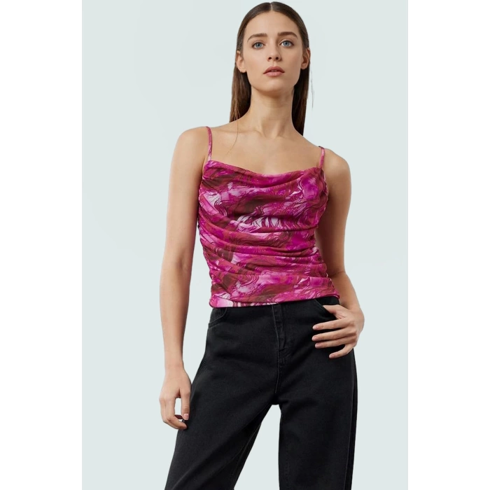 Fitted Crop Bluz Baskılı Tül Örme Degaje Yaka Günlük Mükemmel Uyum Konforlu Kesim Trend Tasarım