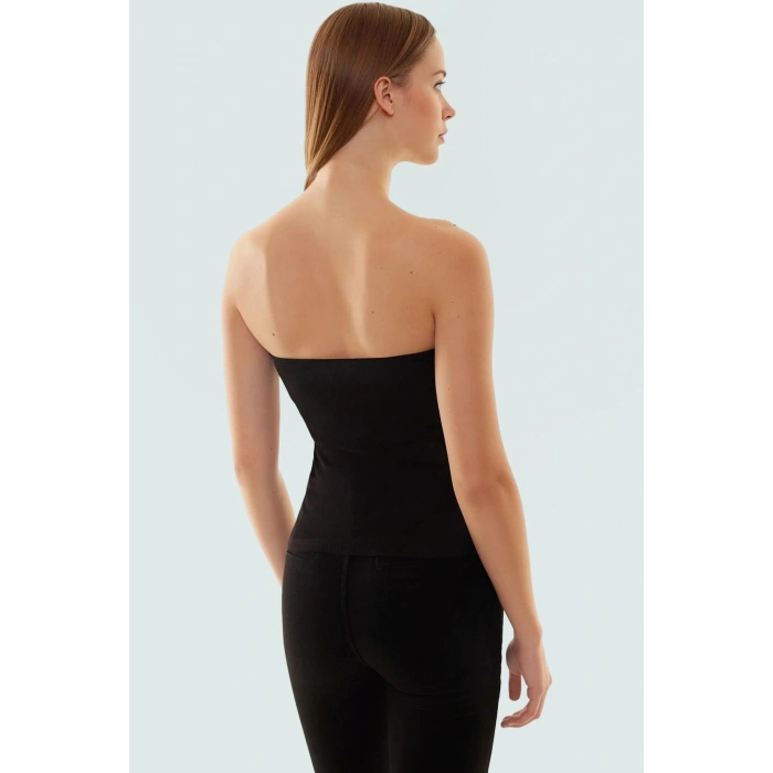 Fitted Örme Bluz Straplez Yaka Pamuklu Yazlık Rahat Ve Şık Yüksek Kalite Modern Stil
