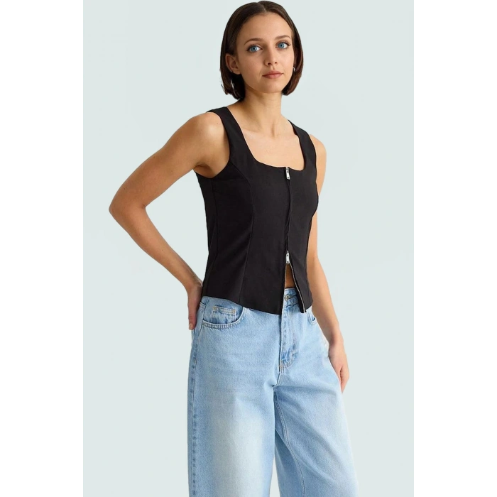 Fitted Poliviskon Bluz Bisiklet Yaka Kolsuz Crop Günlük Tarz Kullanım İçin