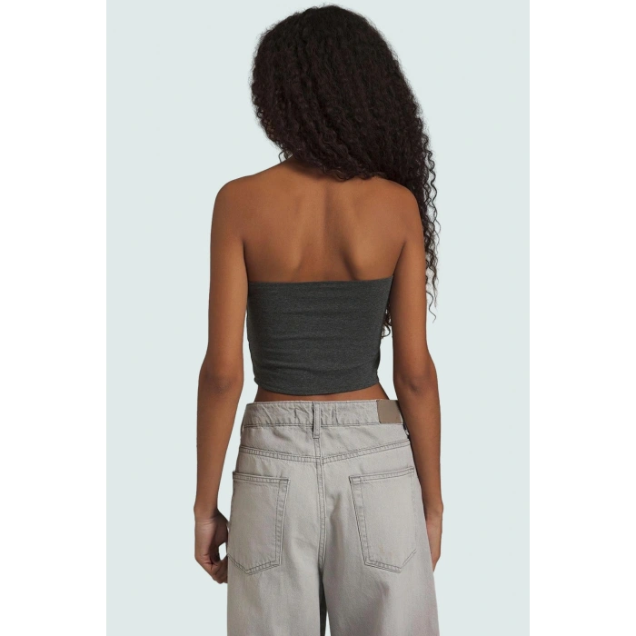 Fitted Straplez Yaka Crop Örme Bluz Rahat Günlük Stil Dayanıklı Malzeme Seçkin