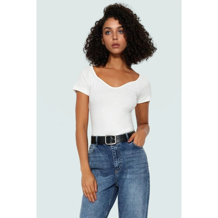 Fitted Vücuda Oturan Kısa Kollu Pamuklu Bluz Premium Kalite Trend Tasarım Zarifane