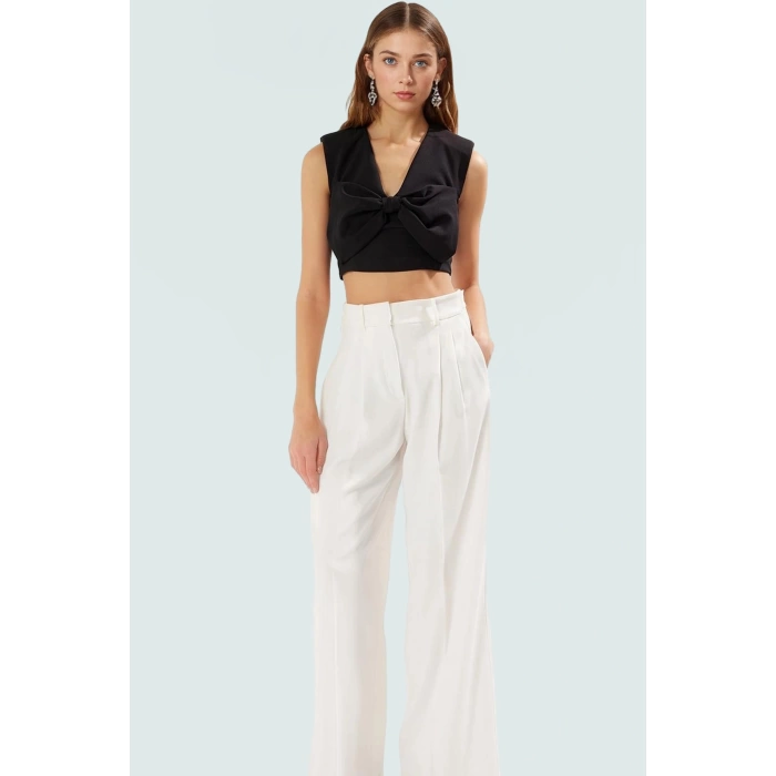 Fiyonklu Crop Bluz Kadın Yazlık Dokuma Basic Rahat Kullanım Şık Görünüm Özel Tasarım