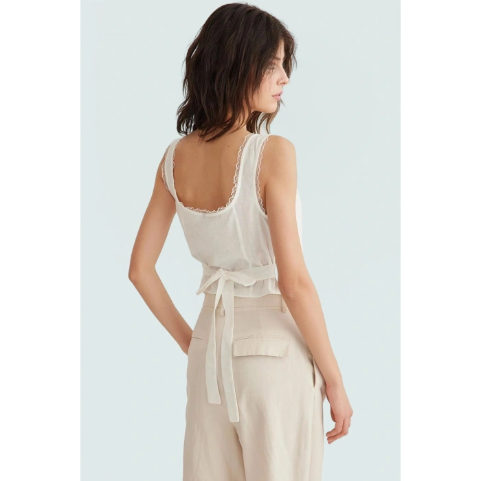 Flamlı Pamuk Dokuma Bluz Basic Kolsuz Kare Yaka Crop Fitted Rahat Kullanım Ve Şık