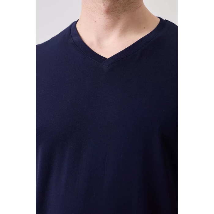 Galanthus V Yaka T-Shirt - Nefes Alabilir, Rahat ve Şık Tasarım