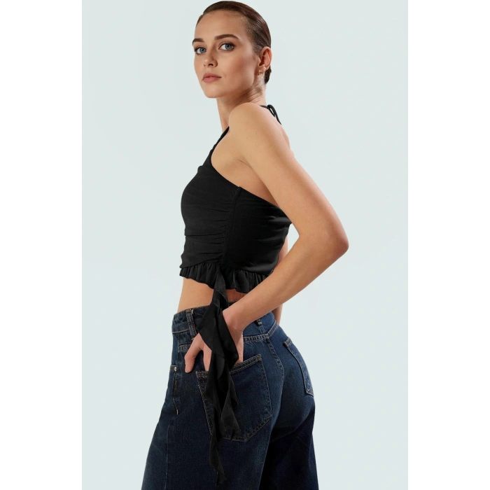 Halter Yaka Fitted Örme Bluz Krop Boy Yazlık Şık Tasarım Mükemmel Uyum Seçkin Malzeme