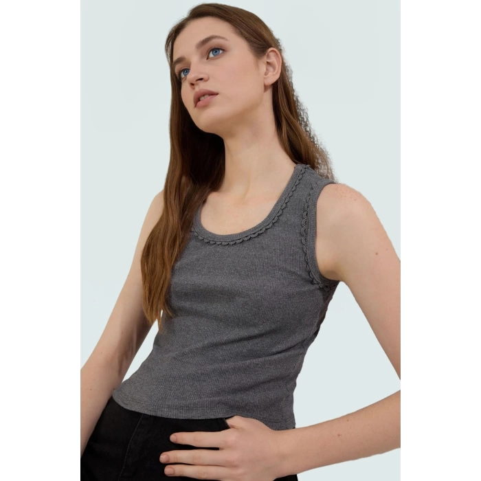 Havuz Yaka Fitted Vücut Oturan Bluz Rejenere Kaşkorse Yazlık Konforlu Kesim Rahat Kullanım