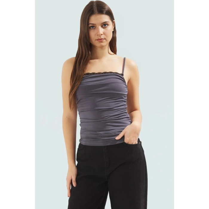 İnce Askılı Kare Yaka Polyester Bluz Micro Örme Kumaş Fitted Kalıp Günlük Şıklık