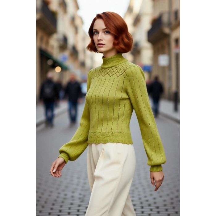 Kadın Ajurlu Örgü Detaylı Dik Yaka Fitted Crop Kazak Balon Kolları İle Kışa Özel Trend Bir Stil