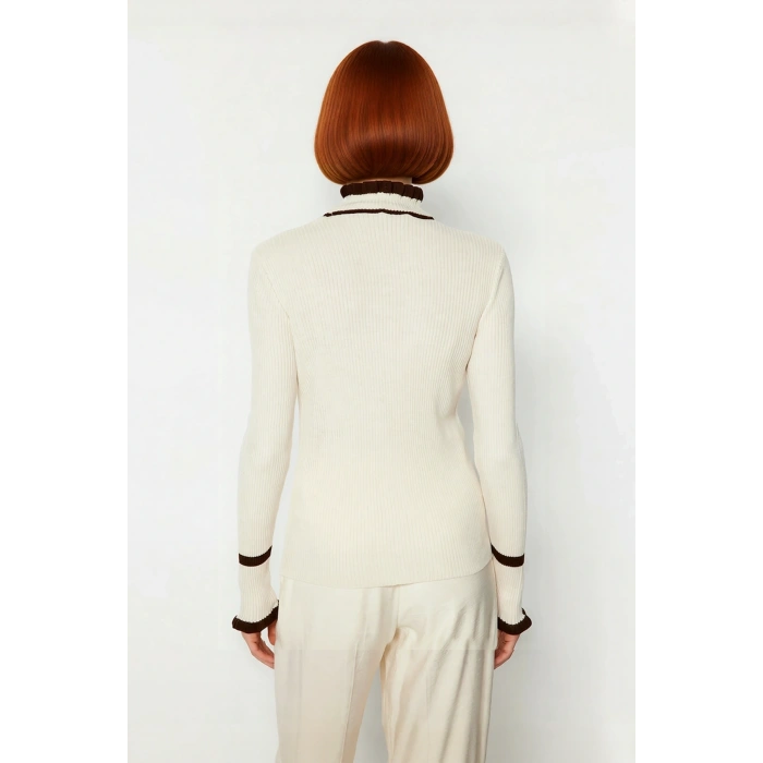 Kadın Akrilik Dokuma Dik Yaka Fitilli Triko Kazak Kış Sezonu İçin Özel Tasarım Rahat Ve Şık Görünüm