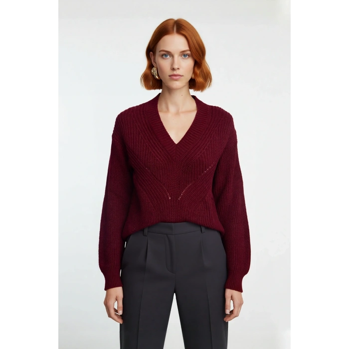 Kadın Akrilik Regular Kalıp Triko Kazak V Yaka Ajurlu Düşük Kol Kışın Günlük Kullanım İçin İdeal.