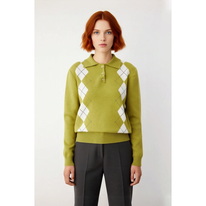 Kadın Baklava Desenli Polo Yaka Regular Kalıp Triko Kazak Kışlık Şıklığın Rahat ve Modern Seçimi