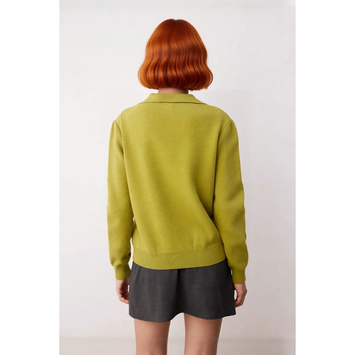 Kadın Baklava Desenli Polo Yaka Triko Kazak Kış ve Sonbahar Şıklığınıza Klasik Bir Dokunuş