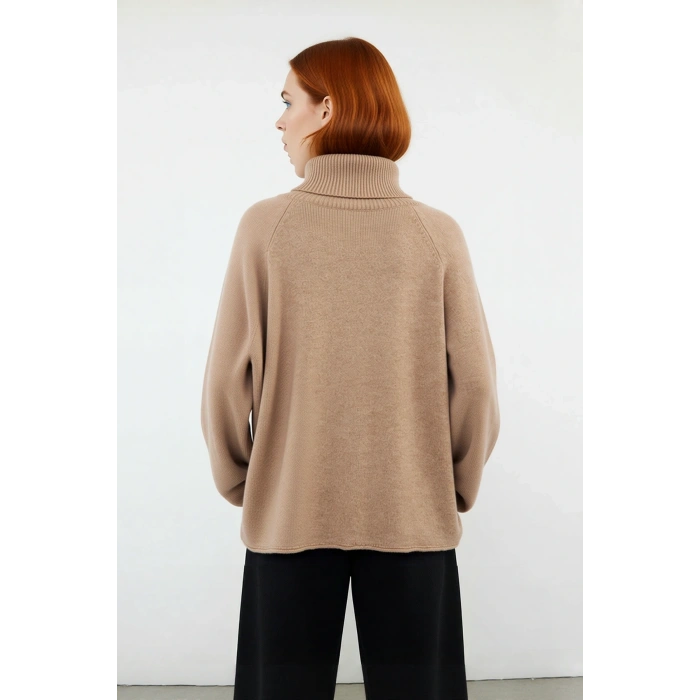 Kadın Balıkçı Yaka Oversize Reglan Kol Triko Kazak Günlük Kullanım İçin Sıcak Tutan Rahat Bir Stil