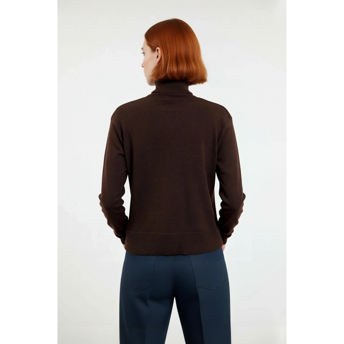 Kadın Balıkçı Yaka Regular Kalıp Yünlü Triko Kazak Kış Sezonu İçin Şık Ve Konforlu Seçim Kaliteli